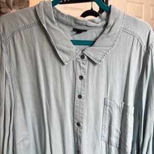 Torrid Tencel Sz 6 denim shirt NWOT